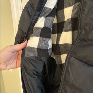 Columbia baby/toddler snowsuit/bunting. Very warm. Soft fleece. Never worn.